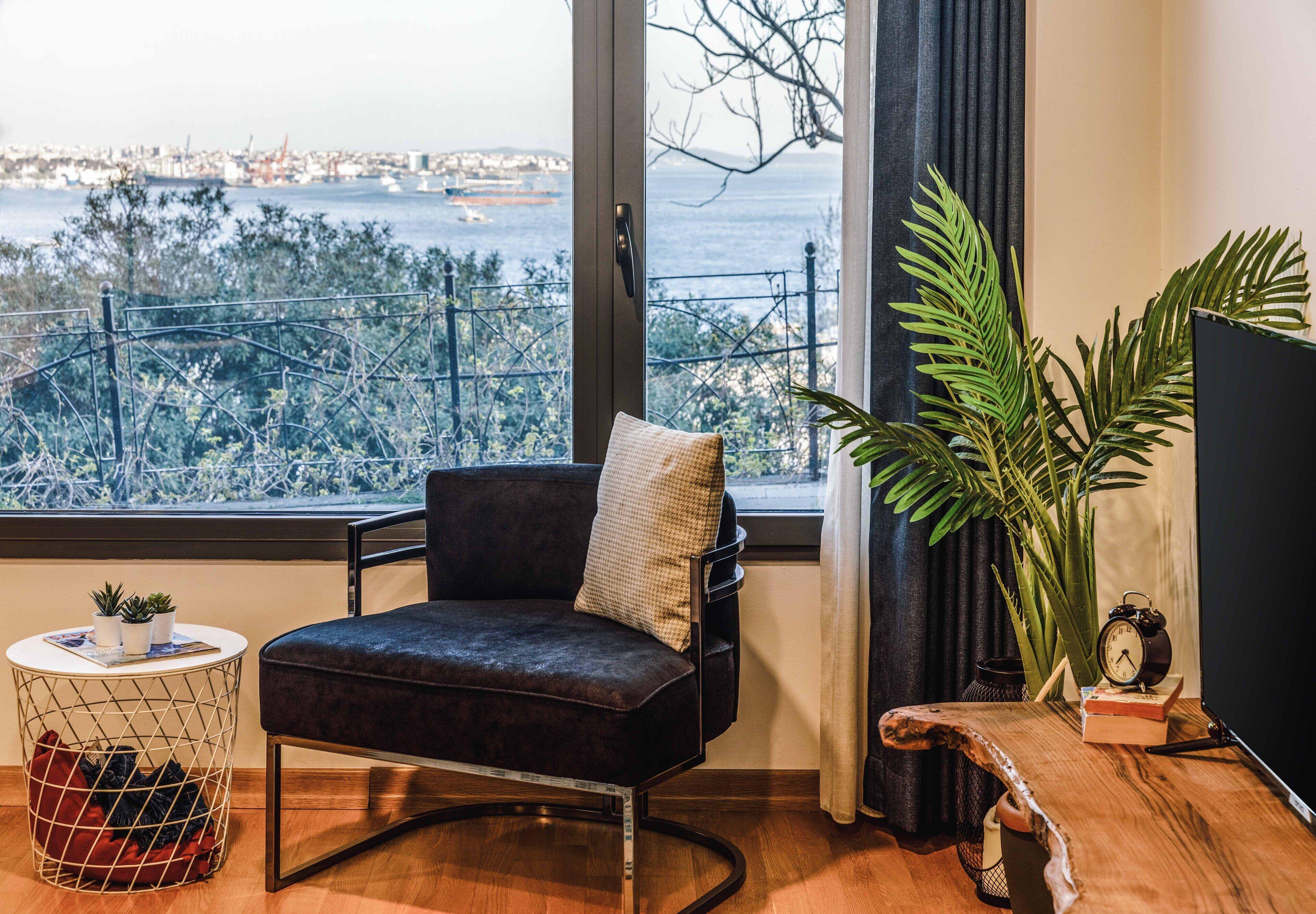 Monnas Bosphorus, Istanbul